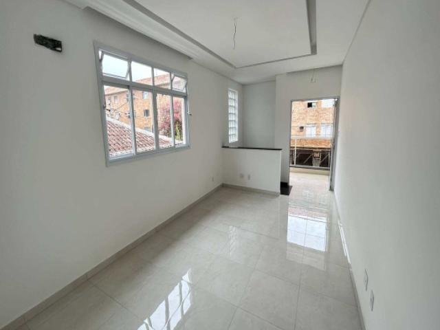 #1972 - Casa para Venda em Santos - SP - 2