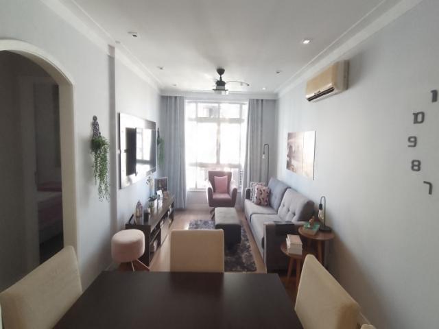 #2057 - Apartamento para Venda em Santos - SP