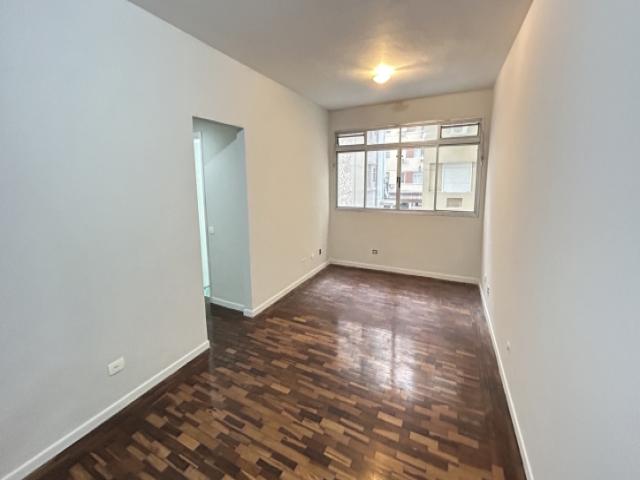 #2068 - Apartamento para Locação em Santos - SP - 2